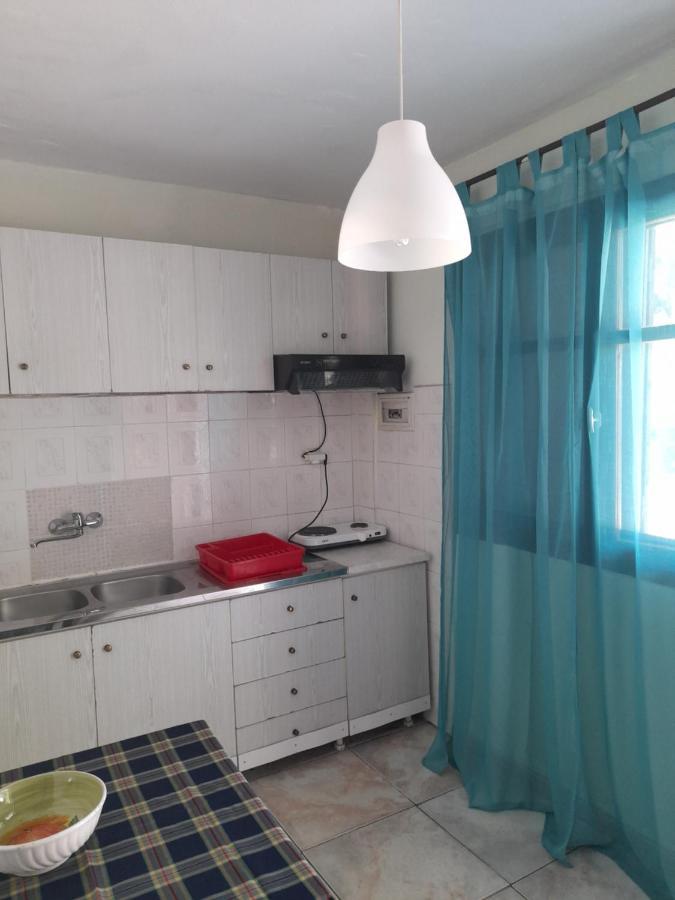 Drosia Apartments Аспровалта Екстериор снимка