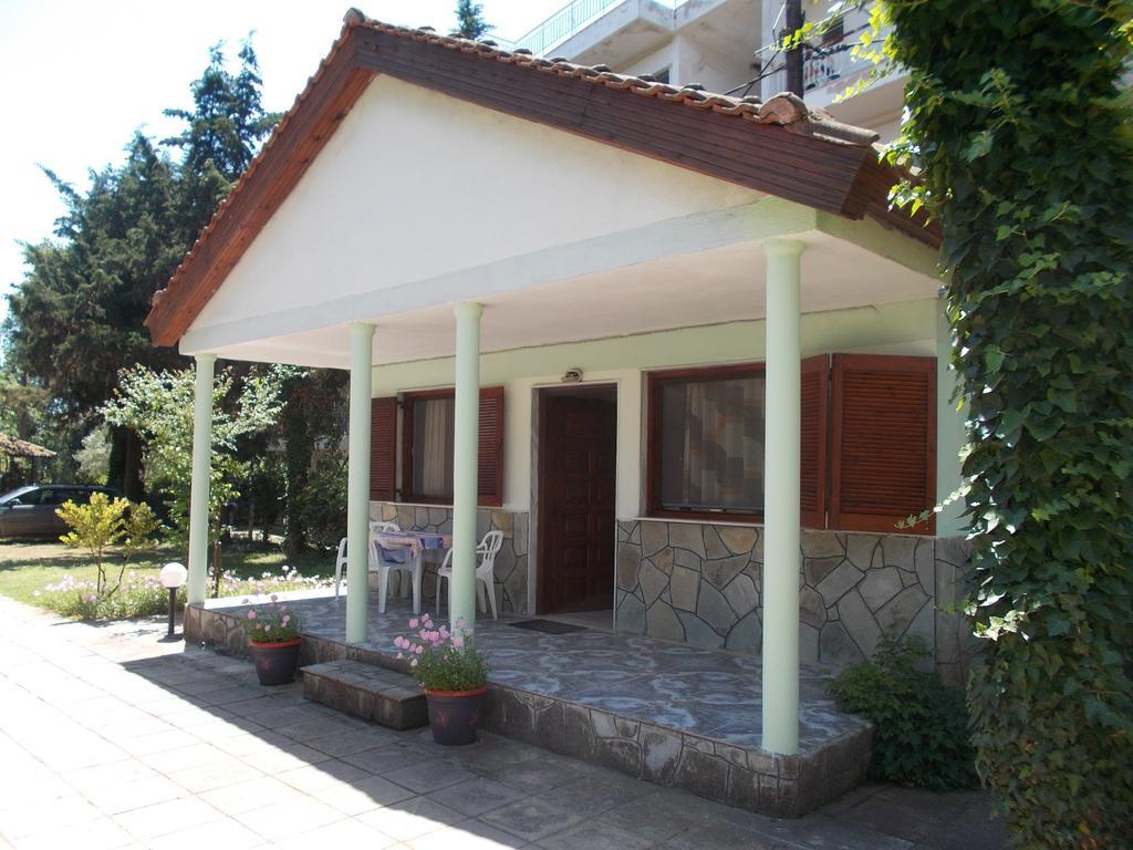 Drosia Apartments Аспровалта Екстериор снимка